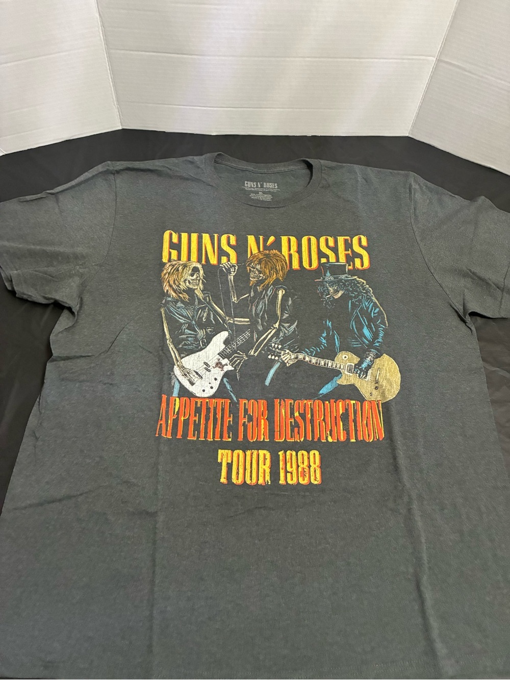 Men's Black 'Appetite for Destruction Tour 1988' Graphic T-Shirt